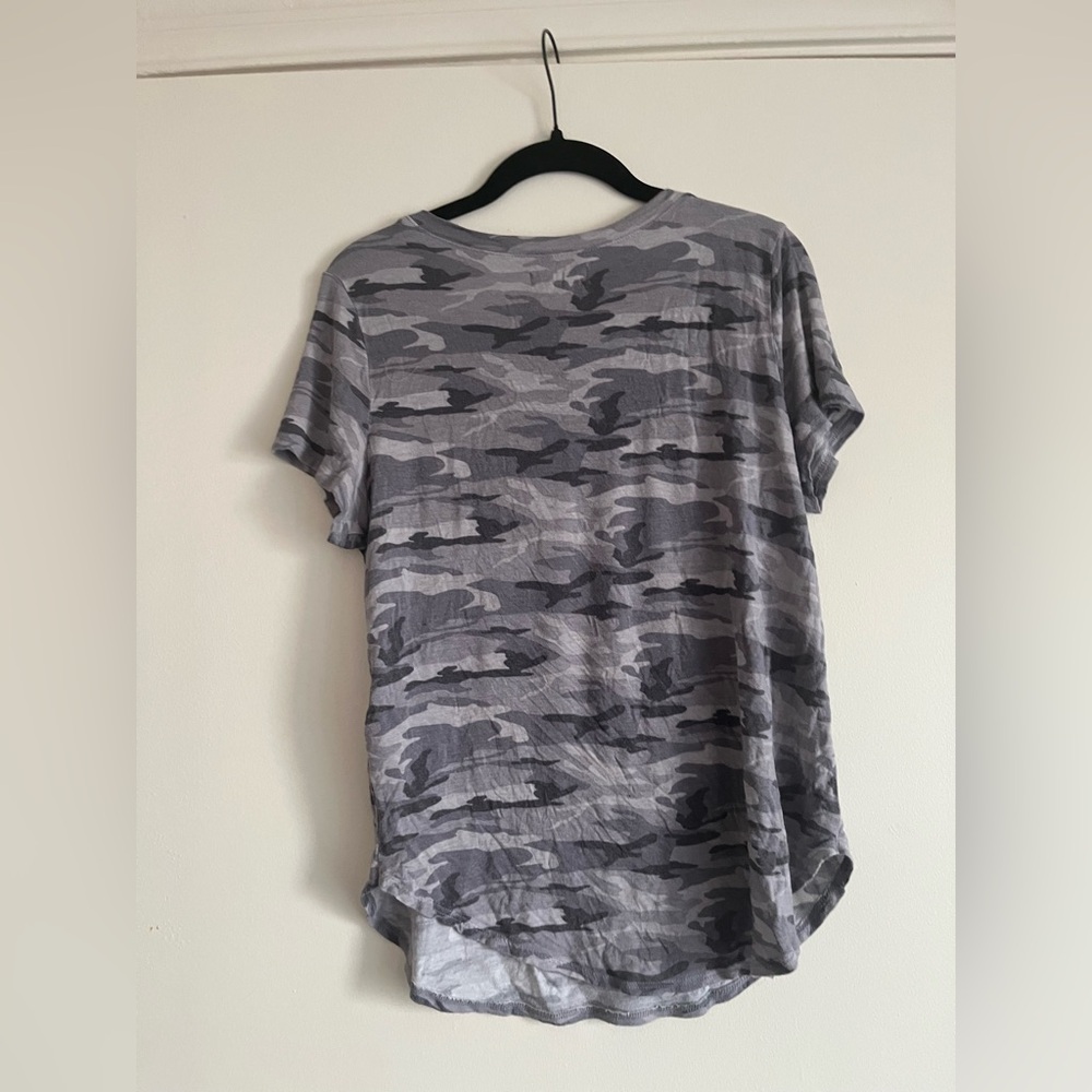 Hollister Tee - Picture 5 of 5